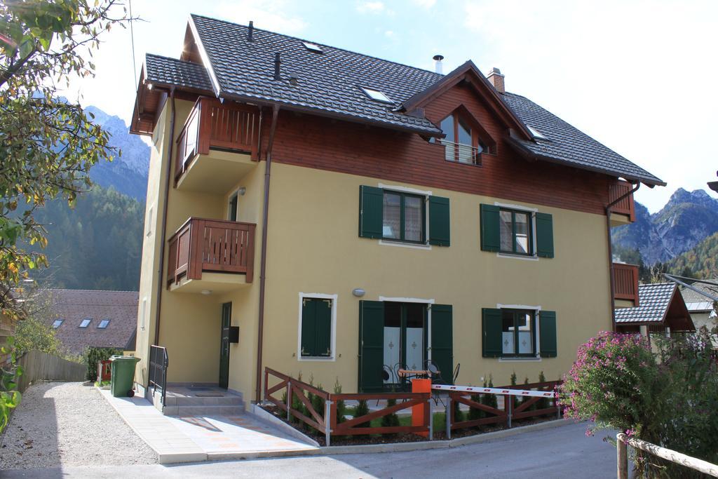 Apartment Mojstrovka With Terrace In City Center Kranjska Gora Δωμάτιο φωτογραφία